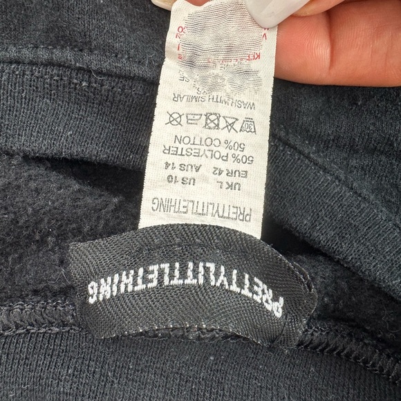 Bow with Clothes Brands Like Forever 21 And Pretty Little Thing - Picture 7 of 9